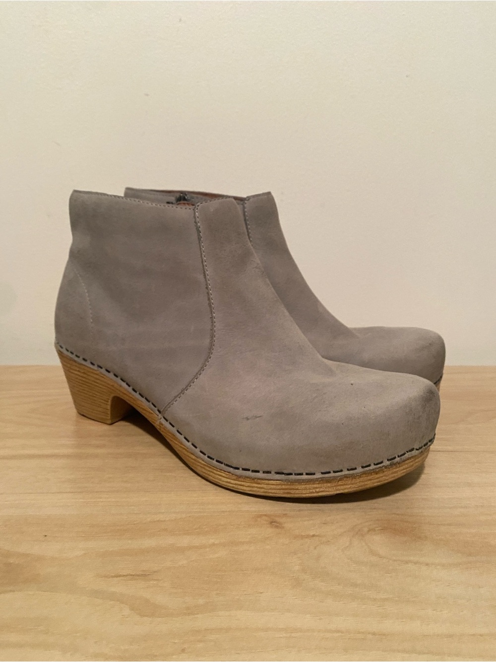 Dansko Suede Ankle Clog Boots size 41 EU / 10 US